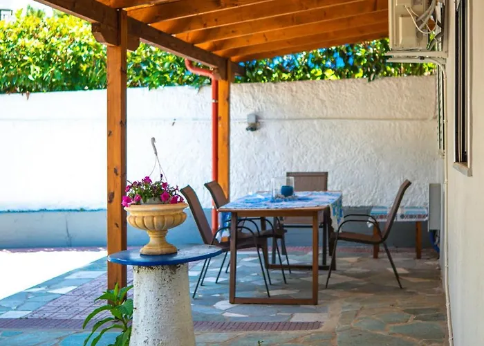 Holiday home Ektoras House
